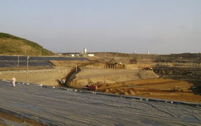 Excavaciones profundas en obra industrial: Estabilidad del terreno y seguridad estructural